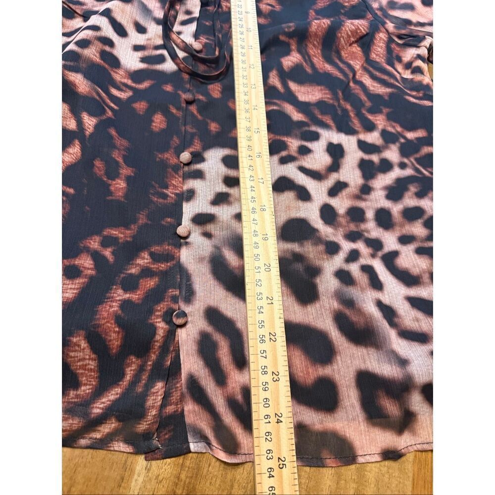 Friends like these Womens size 6 animal print chiffon Ruffle Top - Picture 8 of 8